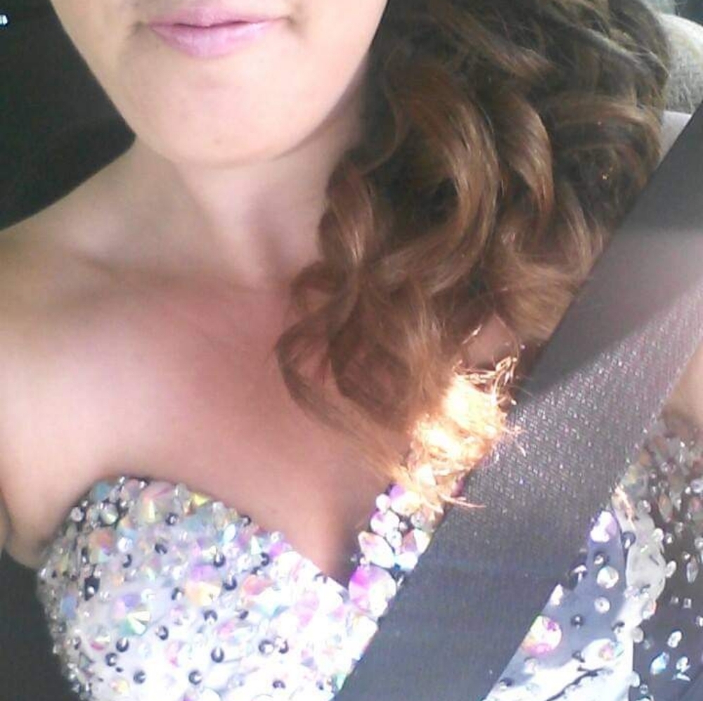 Prom Dress / Wedding Dress - Picture 2 of 2
